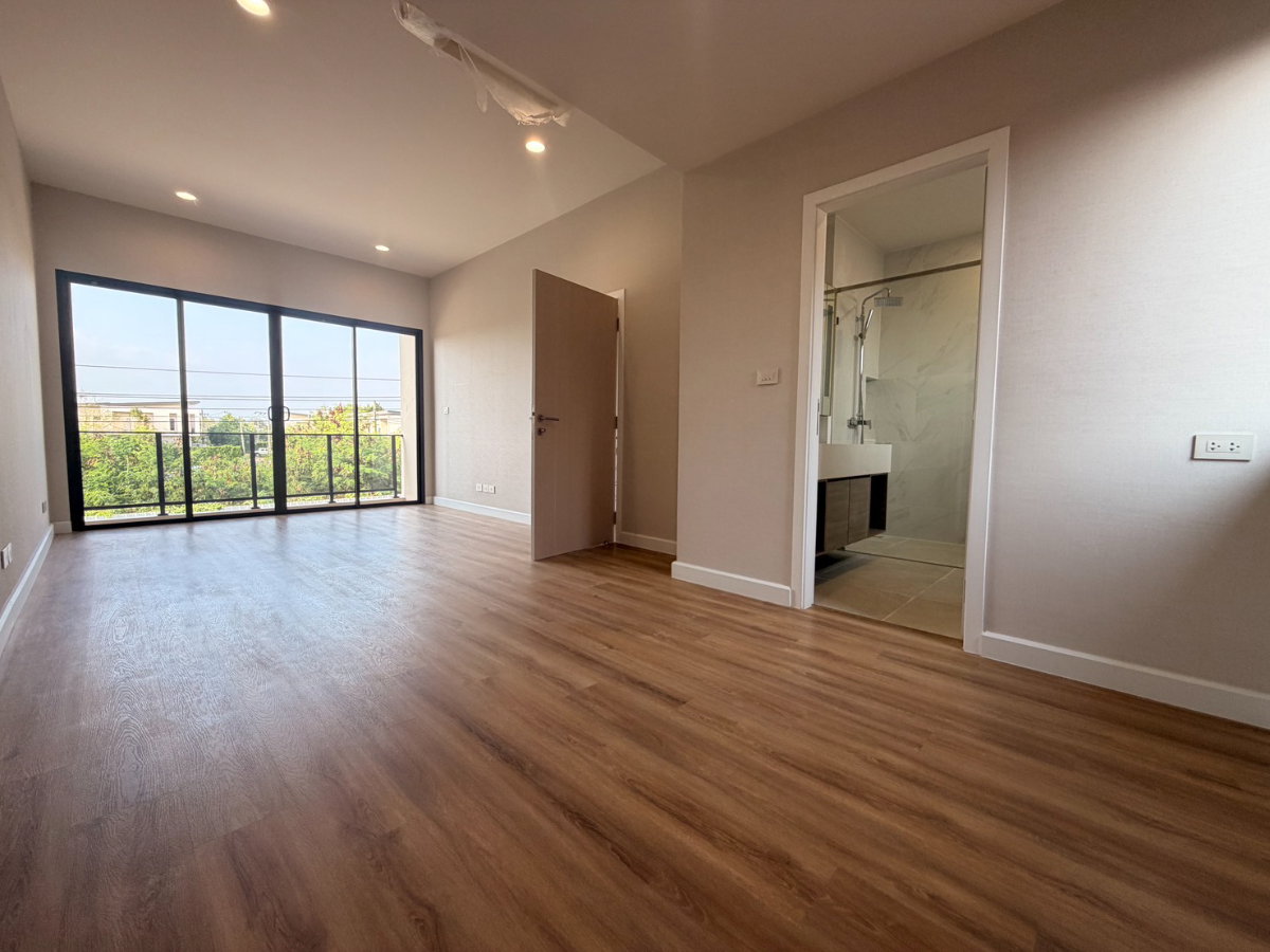 รูป ขายบ้านเดี่ยว 2 ชั้น ฟังก์ชันครบ พร้อมอยู่ 459/32 นัดเข้าชมบ้าน โทร. 093 996 6742 - รูปที่ 7/8