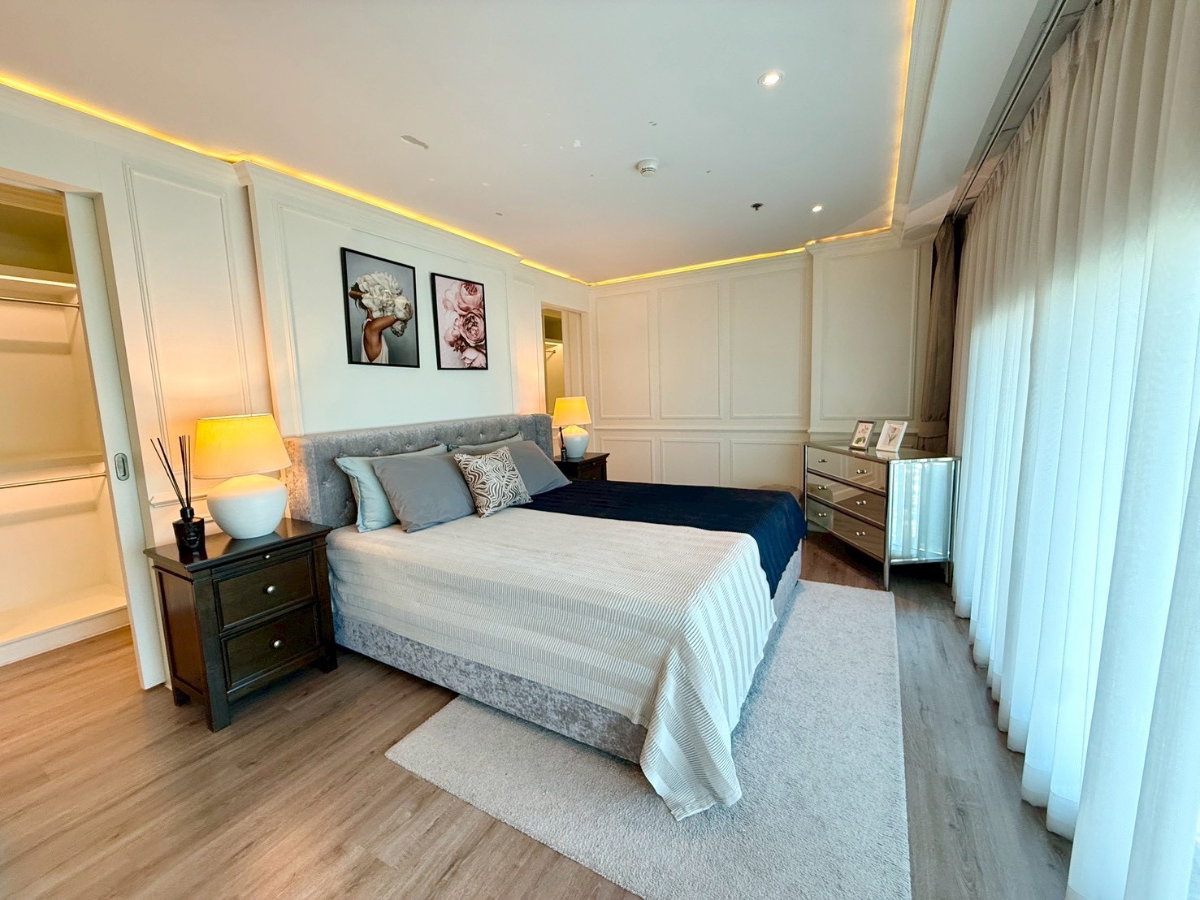 รูป *** ให้เช่าคอนโด : ซี เอกมัย เพนท์เฮ้าส์ duplex ทั้งชั้นมีแค่  7 ห้อง ชั้นสูง บิวท์อินจัดเต็ม วิวไม่บล็อค🔥🔥🔥 (C Ekkamai) *** - รูปที่ 18/20