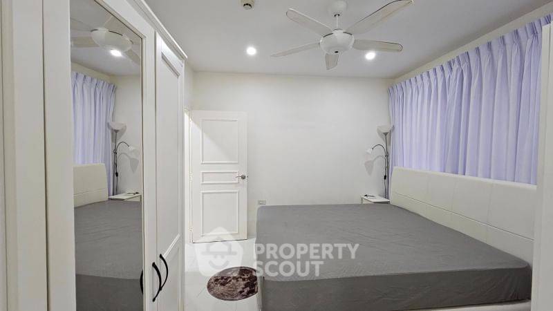 picture 2-BR Condo at Nordic Residence close to Phratamnak (ID 1531310) - 12/17