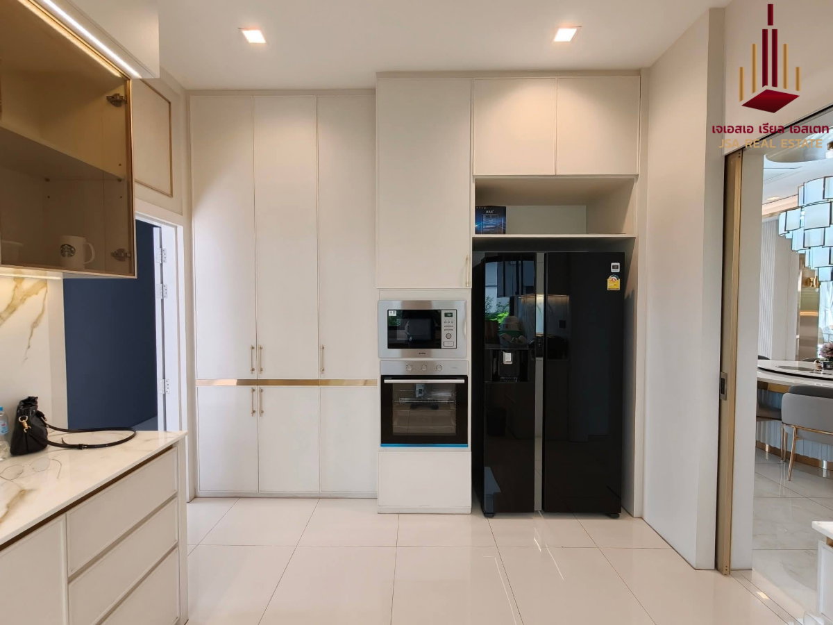 รูป ✨ ขาย แกรนด์ บางกอก บูเลอวาร์ด อีสต์ พระราม 9 ✨    ราคา 49,000,000 บาท - รูปที่ 13/15