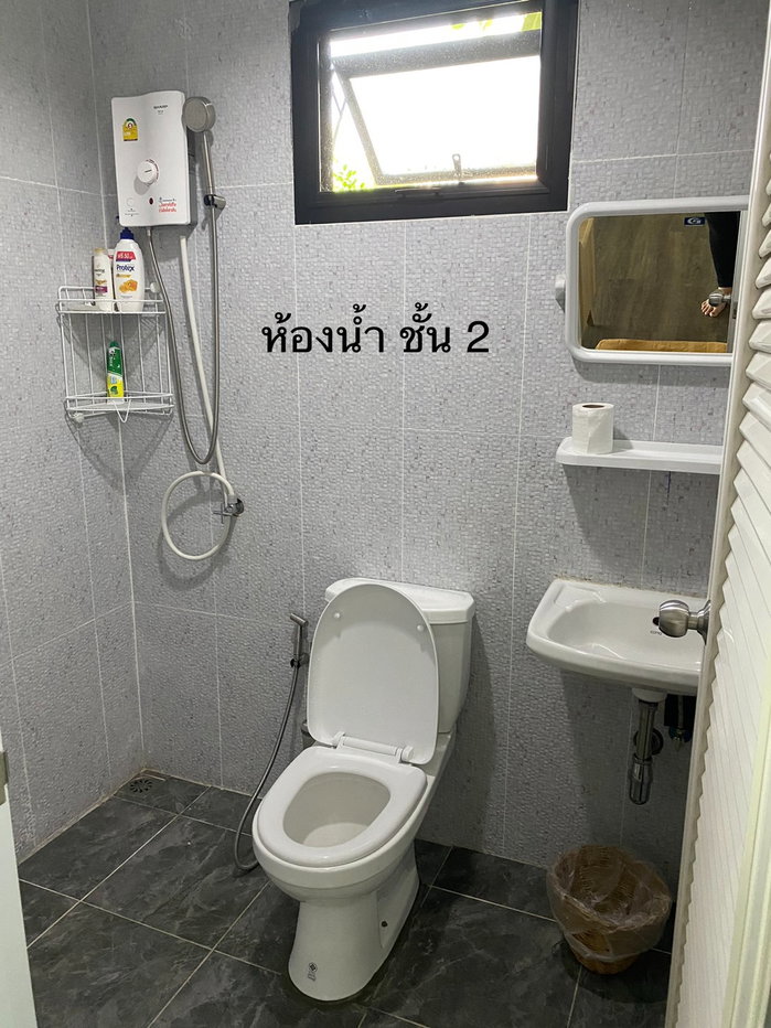 รูป ให้เช่าบ้านพร้อมสระว่ายน้ำ พื้นที่กว้าง100ตรว. พร้อมเฟอร์นิเจอร์และเครื่องใช้ไฟฟ้าครบ เข้าอยู่ได้ เมษายน ใกล้สุวรรณภูมิ  - รูปที่ 14/17