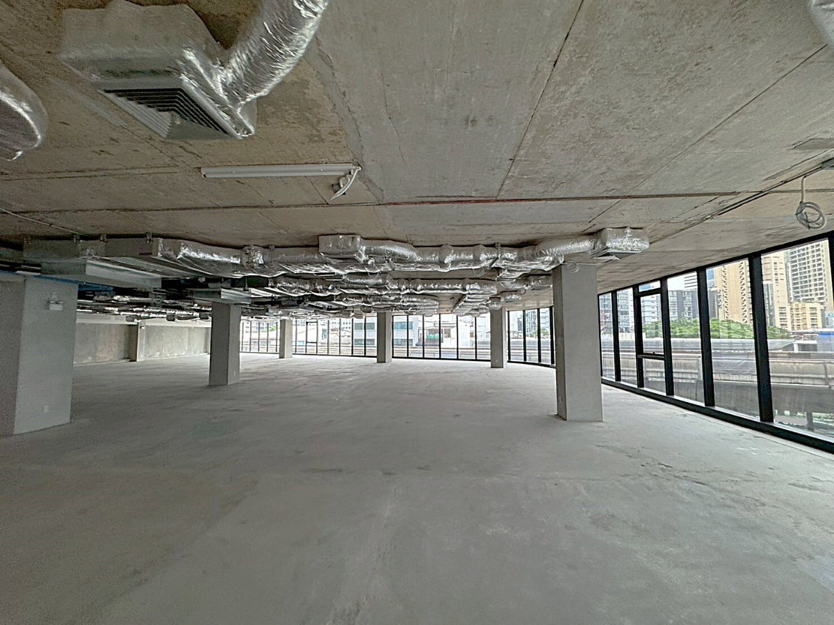 รูป พื้นที่ให้เช่าริมถนนสุขุมวิท เหมาะทำธุรกิจทุกประเภท เช่น ร้านอาหาร สปา บาร์ ฯลฯ ** NO CO-AGENT ** - รูปที่ 3/6