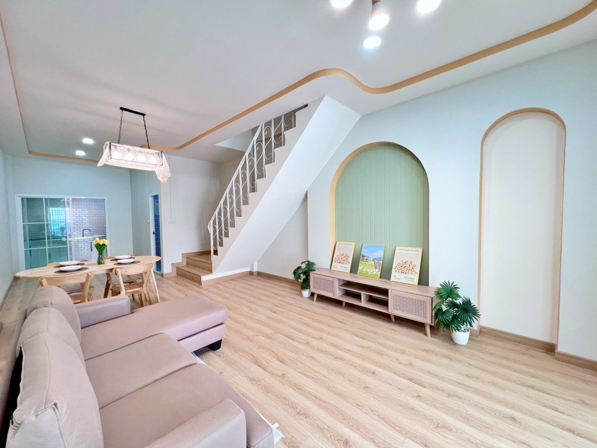 รูป ขาย ทาวน์เฮ้าส์ 2 ชั้น 17 ตรว. หมู่บ้านรามอินทรา 71 คู้บอน 27 แยก 35 3 นอน 2 น้ำ ครัวต่อเต็ม ทำเลดี ใกล้ MRT คู้บอน  - รูปที่ 4/12