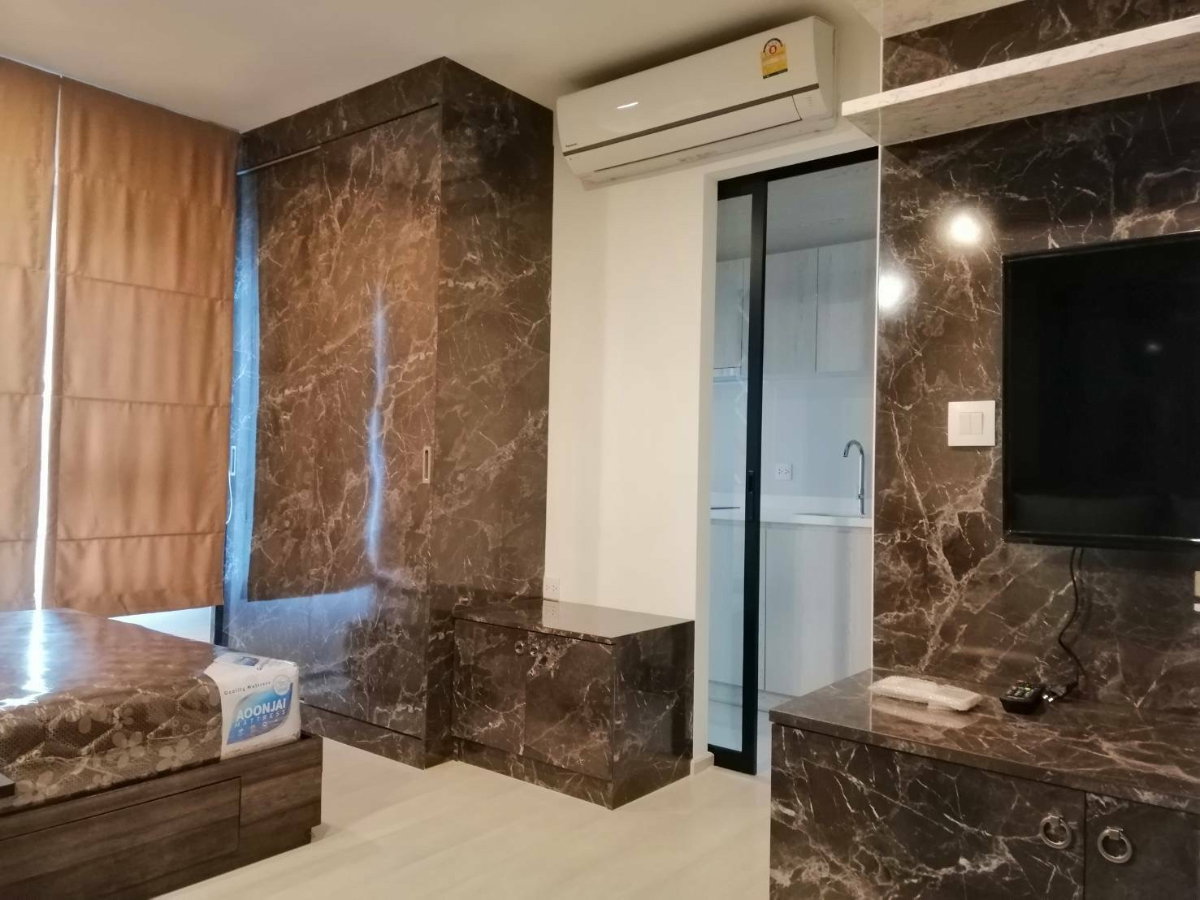 รูป For Rent 🏢✨ Life Asoke (ไลฟ์ อโศก) Studio ห้องสวย 15K!! ติด MRT เพชรบุรี สนใจแอดไลน์ @255ghzjq. มี@ด้วยน้าꔛ - รูปที่ 2/5