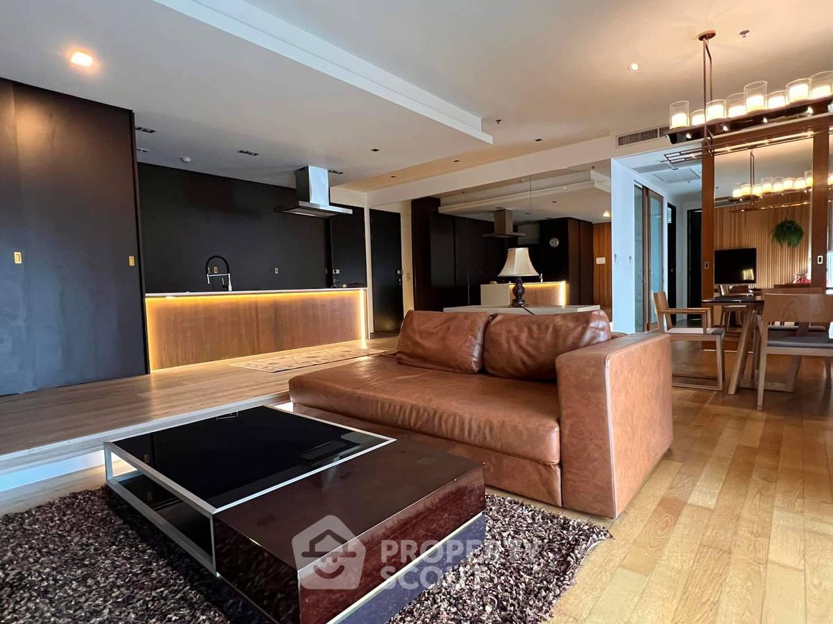 picture 3-BR Condo at The Madison near BTS Phrom Phong (ID 1470138) - 2/27