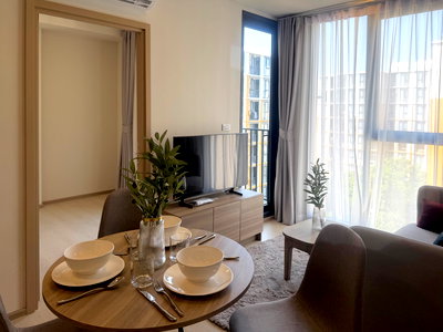 ขายคอนโด : The Base Rise - 1 bedroom Plus 34sq.m Foreigner Quota