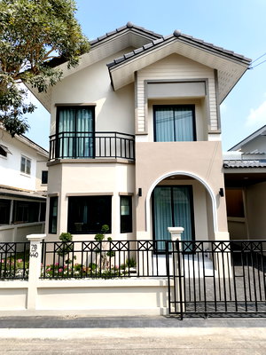 Twin houses for sale Pathumthani : House with Investment Yield > 5% fully-furnished ready to move-in