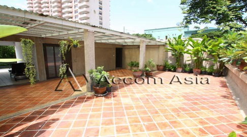 🔼🔽 AccomA 📩 Penthouse 5 BR Townhouse @A serene townhouse nestled in the city center  (50064)