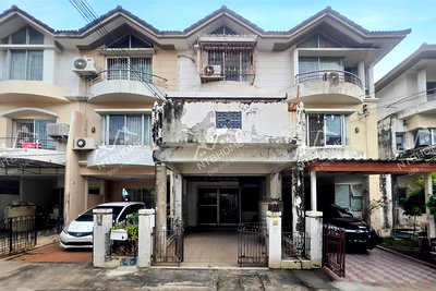 ทาวน์โฮม ศาลหลักเมืองจังหวัดนนทบุรี : ทาวน์โฮม 3 ชั้น ศุภาลัยวิลล์ รัตนาธิเบศร์ ทำเลดี เข้าซอยไม่ลึก ใกล้ศาลากลาง จังหวัดนนท์