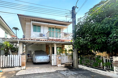 บ้านแฝด โลตัส นอร์ธ ราชพฤกษ์ : เดอะวิลล่า รัตนาธิเบศร์ แปลงมุม ต่อเติมครบ ใกล้ MRT สายสีม่วง