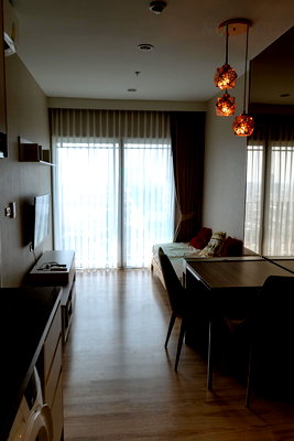 Condos for rent : For Rent Condo AMBER BY EASTERN STAR Building 1, Floor 35,1 bed room, Room size 35.00 sqm