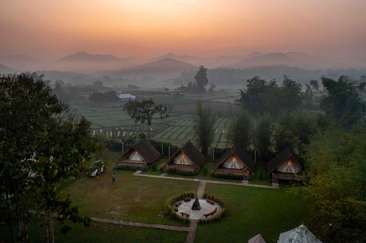 รูป ขายที่ดินเชียงดาวพร้อมกิจการ ที่ดินตั้งอยู่ท่ามกลางหุบเขามีน้ำล้อมรอบติดลำธาร ไร่ละ 1.6 ล้าน ใกล้แหล่งท่องเที่ยว - รูปที่ 8/13