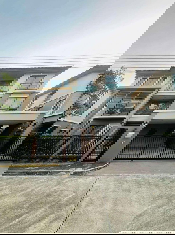 ขายบ้านเดี่ยว : 💥💥#ขายต่ำกว่าทุน ‼️💥 ภัสสร วงแหวน รามอินทรา 