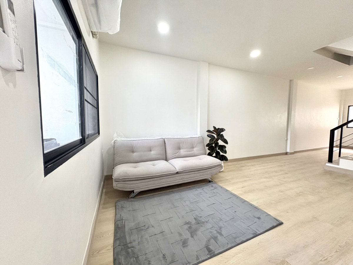 picture ✨New Renovate Townhome (Ketnuti Garden Village) - 2/18