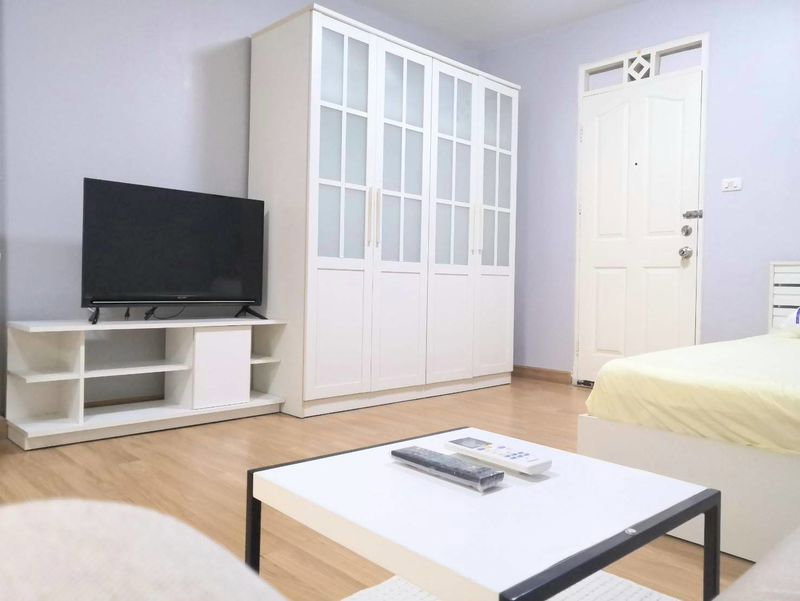 รูป ปล่อยเช่าคอนโด Cityhome รัชดา เฟอร์นิเจอร์และเครื่องใช้ไฟฟ้าครบ ตกแต่งพร้อมเข้าอยู่ เดินทางสะดวก ใกล้ MRTศูนย์วัฒนธรรม-RW007865 - รูปที่ 8/9