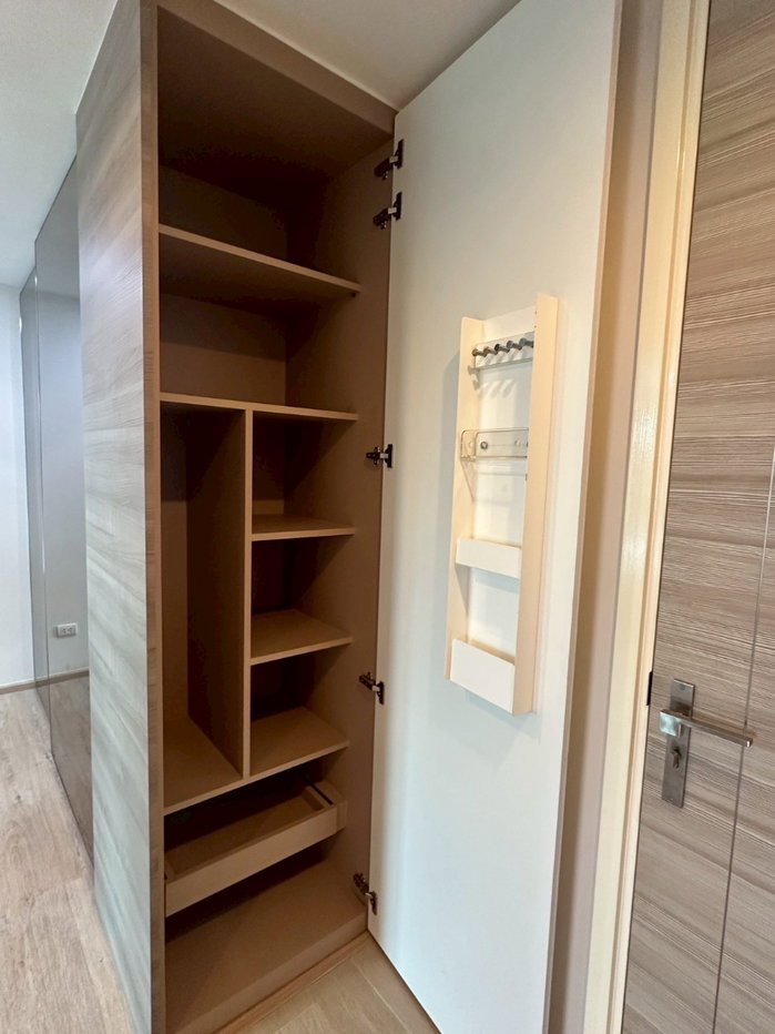 รูป The Room Sukhumvit 21 (เดอะ รูม สุขุมวิท 21) (Studio 37sqm) - รูปที่ 8/9