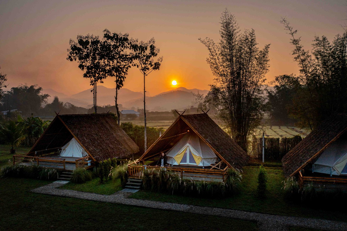 รูป ขายที่ดินเชียงดาวพร้อมกิจการ ที่ดินตั้งอยู่ท่ามกลางหุบเขามีน้ำล้อมรอบติดลำธาร ไร่ละ 1.6 ล้าน ใกล้แหล่งท่องเที่ยว - รูปที่ 5/13