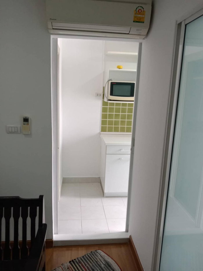 รูป ให้เช่า รีเจ้นท์ โฮม 25 ติวานนท์ Regent Home 25 Tiwanon ห้องหน้ากว้าง ห้องมุม รีโนเวทใหม่ แอร์ 2 เครื่อง - รูปที่ 5/7