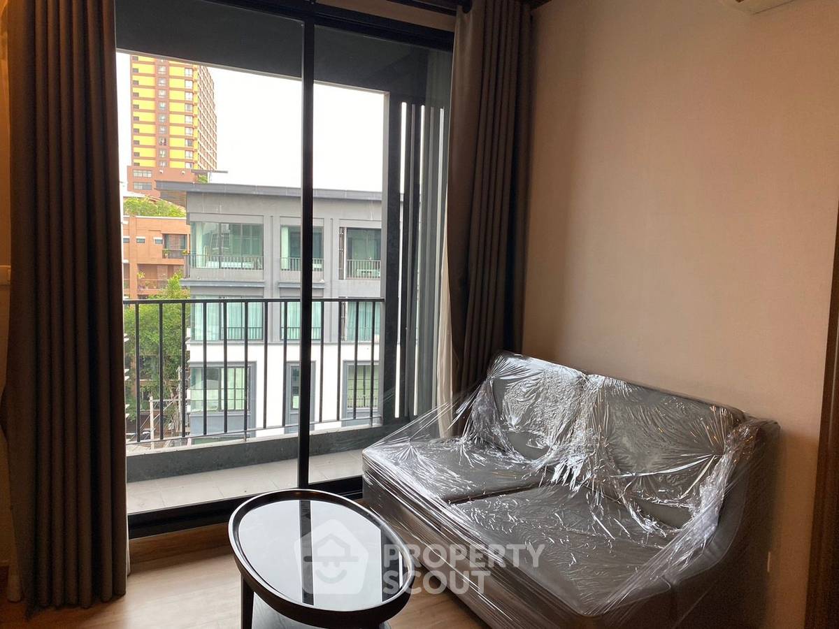 รูป คอนโด 2-ห้องนอน ที่ เดอะ รีเซิร์ฟ เกษมสันต์ 3 ใกล้ BTS รถไฟฟ้าสนามกีฬาแห่งชาติ (ID 1326660) - รูปที่ 3/8