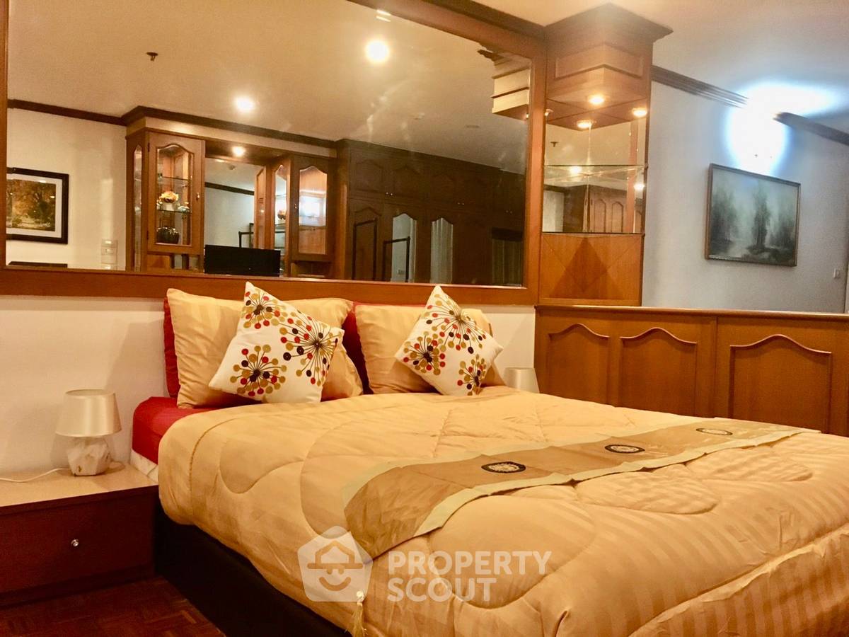 รูป คอนโด 1-ห้องนอน ที่ สุขุมวิท สวีท คอนโดมิเนียม ใกล้ BTS นานา (ID 1231278) - รูปที่ 4/10