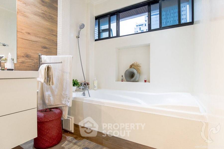 picture 2-BR Condo at Liberty Park 2 near ARL Makkasan (ID 513469) - 11/14