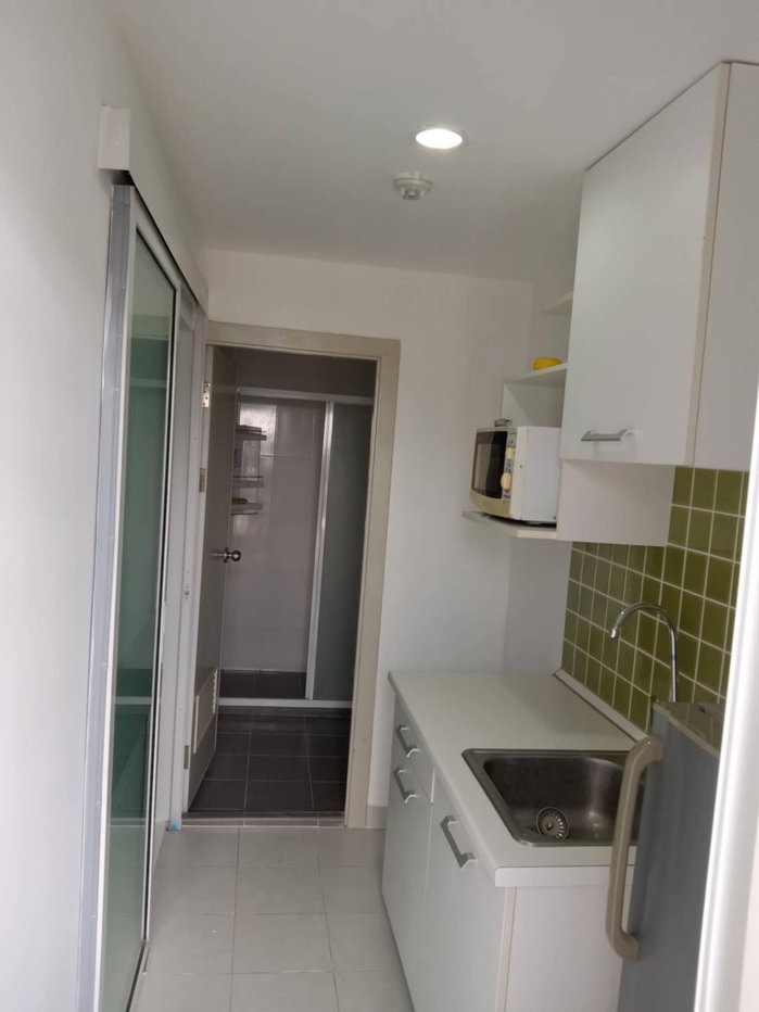 รูป ให้เช่า รีเจ้นท์ โฮม 25 ติวานนท์ Regent Home 25 Tiwanon ห้องหน้ากว้าง ห้องมุม รีโนเวทใหม่ แอร์ 2 เครื่อง - รูปที่ 6/7