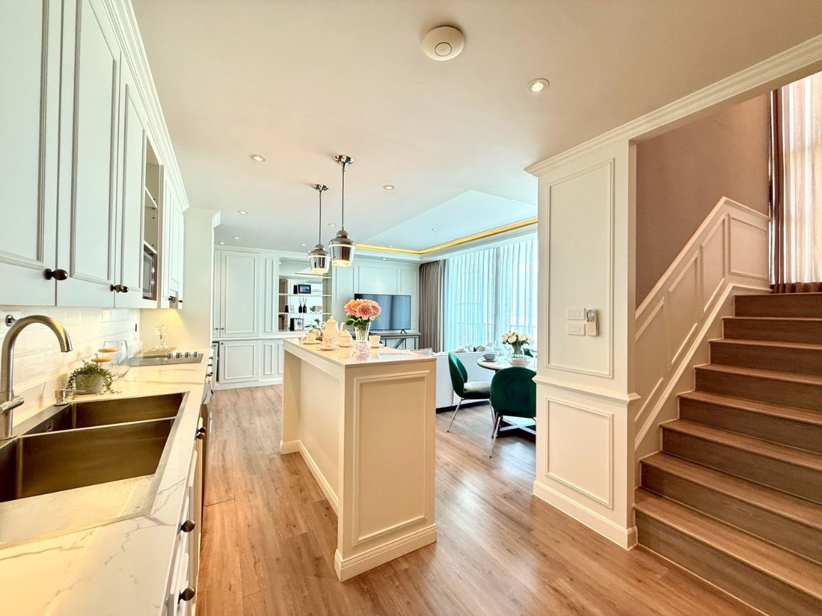 รูป *** ให้เช่าคอนโด : ซี เอกมัย เพนท์เฮ้าส์ duplex ทั้งชั้นมีแค่  7 ห้อง ชั้นสูง บิวท์อินจัดเต็ม วิวไม่บล็อค🔥🔥🔥 (C Ekkamai) *** - รูปที่ 6/20