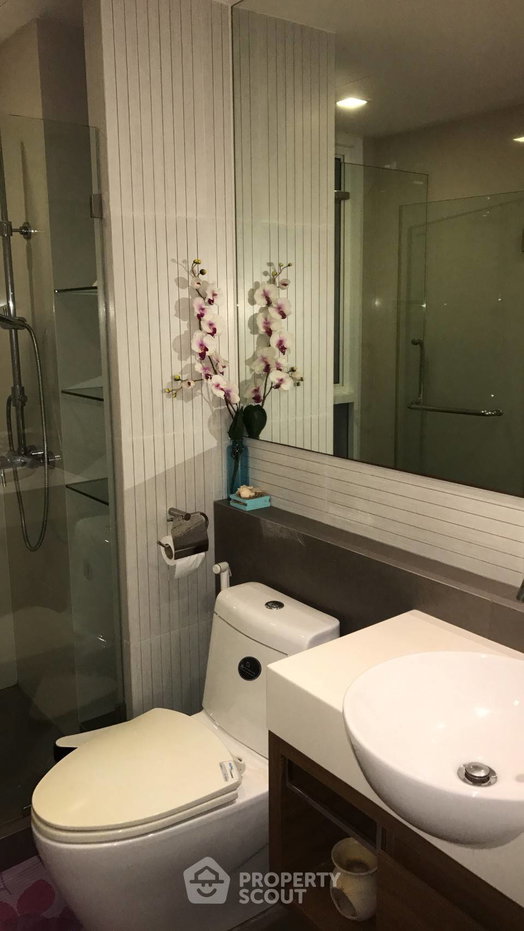 picture 2-BR Condo at Tree Condo Luxe near BTS On Nut (ID 888180) - 2/12