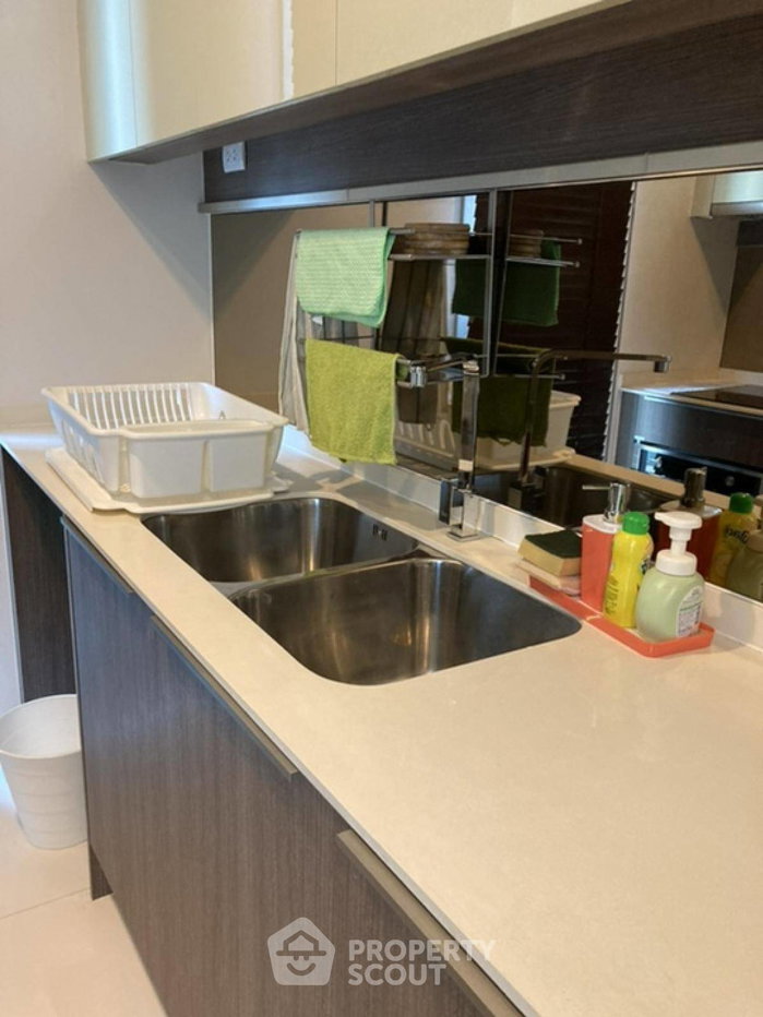 picture 3-BR Condo at Chewathai Interchange near MRT Tao Poon (ID 1928195) - 8/10