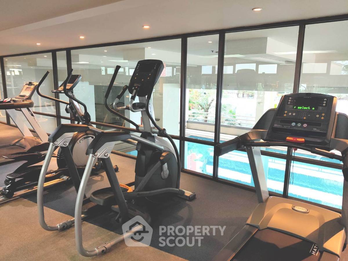 รูป คอนโด 2-ห้องนอน ที่ รีเจ้นท์ รอยัล เพลส 1 คอนโดมิเนียม ใกล้ BTS ราชดำริ (ID 393233) - รูปที่ 8/17