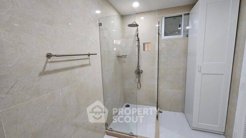 picture 2-BR Condo at Nordic Residence close to Phratamnak (ID 1531310) - 15/17