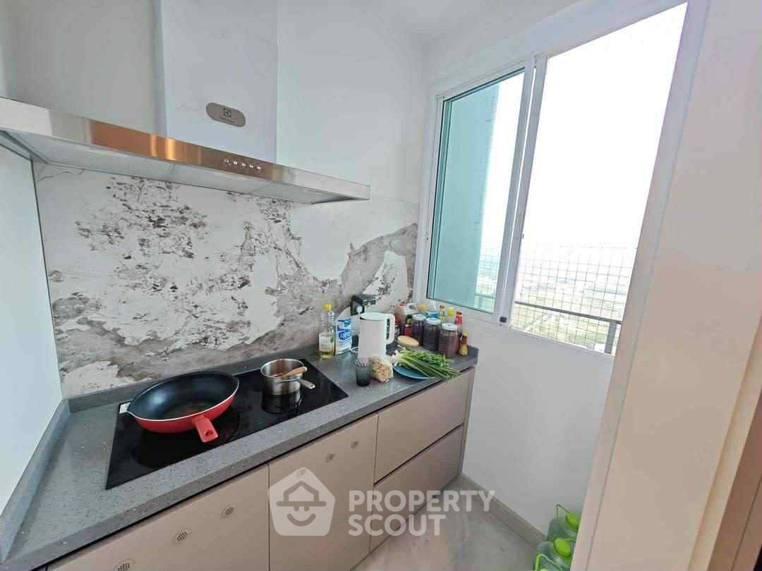 รูป คอนโด 2-ห้องนอน ที่ รีเฟล็คชั่น จอมเทียน บีช พัทยา ใกล้ เมืองพัทยา (ID 2282592) - รูปที่ 7/10