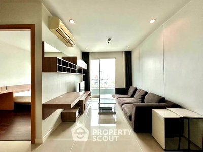 คอนโดให้เช่า : คอนโด 1-ห้องนอน ที่ เซอร์เคิล คอนโดมิเนียม ใกล้ MRT เพชรบุรี (ID 2381372)