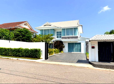 Houses for sale Chaiyaphruek  : Two-story detached house for sale in a prime location in the Chaiyapruek area, Pattaya, Bang Lamung, Chonburi.