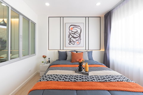 R121 Urgent Sale: The Niche Ratchada – Huai Khwang. Beautiful unit, rare item. 5-minute walk to MRT Huai Khwang. Only 2.89 million baht.