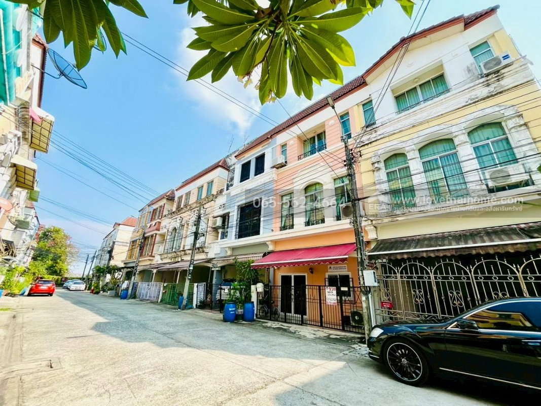รูป ทาวน์โฮม 3 ชั้น หมู่บ้านกลางเมือง บริติช ทาวน์ ศรีนครินทร์ ซ.ศรีด่าน24 ศรีนครินทร์ พื้นที่ 20.8 ตรว. สวยพร้อมอยู่ - รูปที่ 3/24
