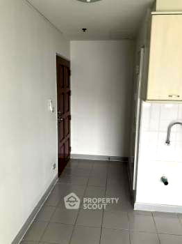 Condos for sale : 2-BR Condo at Klongjan Place Condominium in Khlong Chan (ID 1338232)