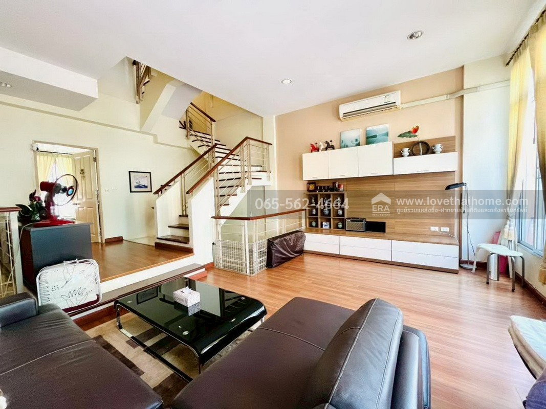 รูป ทาวน์โฮม 3 ชั้น หมู่บ้านกลางเมือง บริติช ทาวน์ ศรีนครินทร์ ซ.ศรีด่าน24 ศรีนครินทร์ พื้นที่ 20.8 ตรว. สวยพร้อมอยู่ - รูปที่ 12/24
