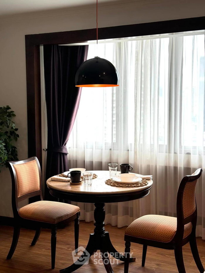 รูป คอนโด 1-ห้องนอน ที่ ออมนิ ทาวเวอร์ ใกล้ BTS นานา (ID 1845683) - รูปที่ 3/6