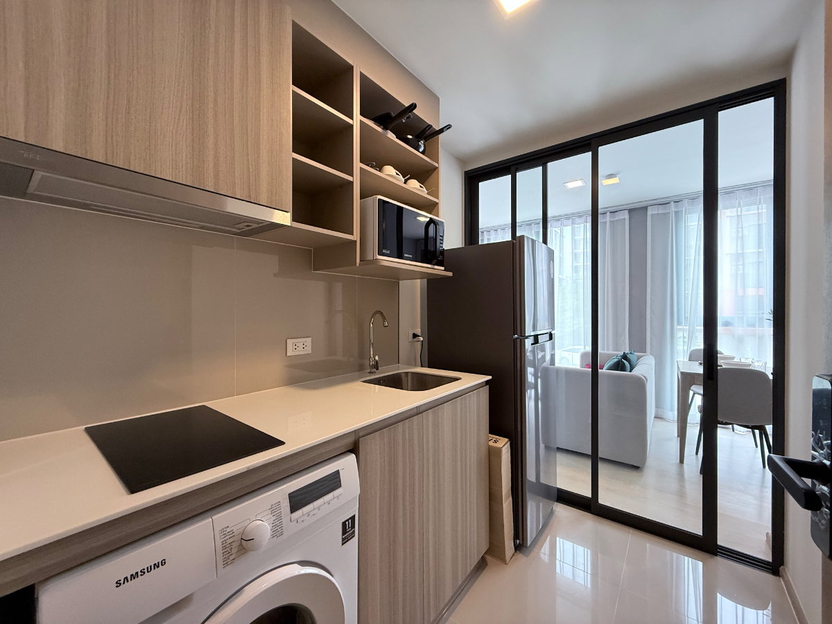 The Base Rise - 1 Bedroom Plus 35sq.m - image 3