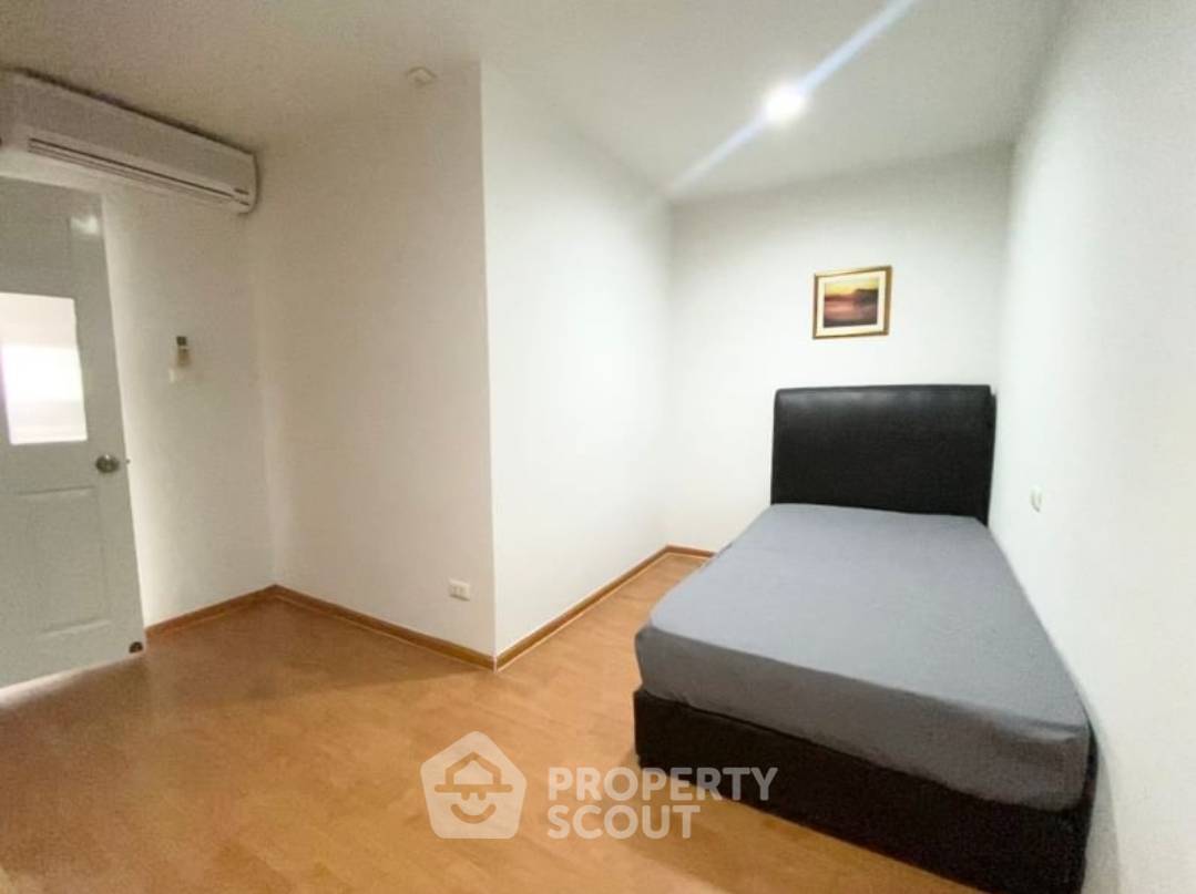 รูป คอนโด 2-ห้องนอน ที่ เดอะวอเตอร์ฟอร์ด ไดมอน ทาวเวอร์ สุขุมวิท ใกล้ BTS พร้อมพงษ์ (ID 1368291) - รูปที่ 5/9