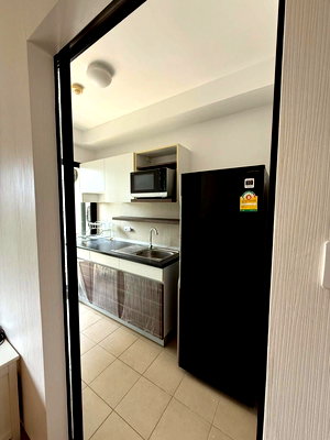 Condos for rent La Salle College : Urgent! Large, very livable room for rent 🔥 Supalai City Resort Bearing. Beautiful room, great location, fully