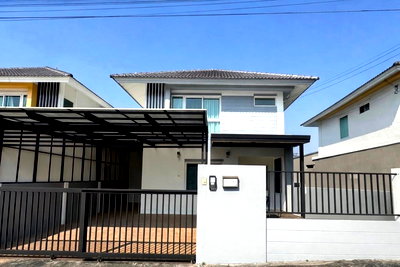 Twin houses for rent Chonburi :  House for rent in Magnolia Village, Sriracha.
