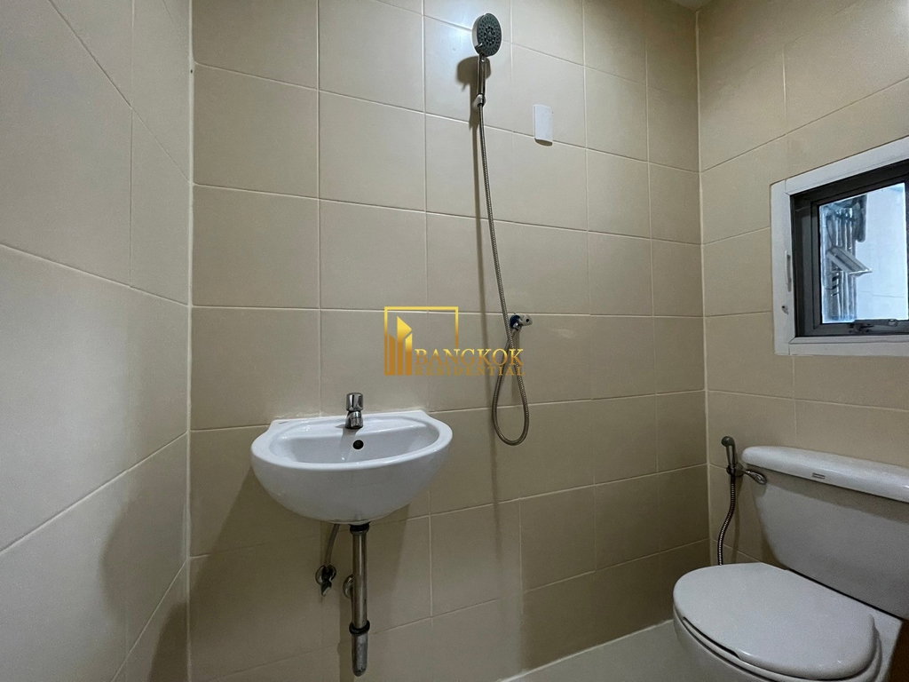 picture Impressive 3 Bedroom Duplex Apartment in Phrom Phong Area - BR0235AP - 42/60
