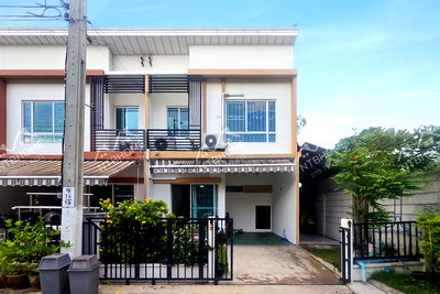 ทาวน์โฮม บางกรวย นนทบุรี : พลีโน่ ปิ่นเกล้า – ราชพฤกษ์ แปลงมุม ถนนเมน ต่อเติมครบพร้อมอยู่ ทำเลดี ใกล้ทางด่วน