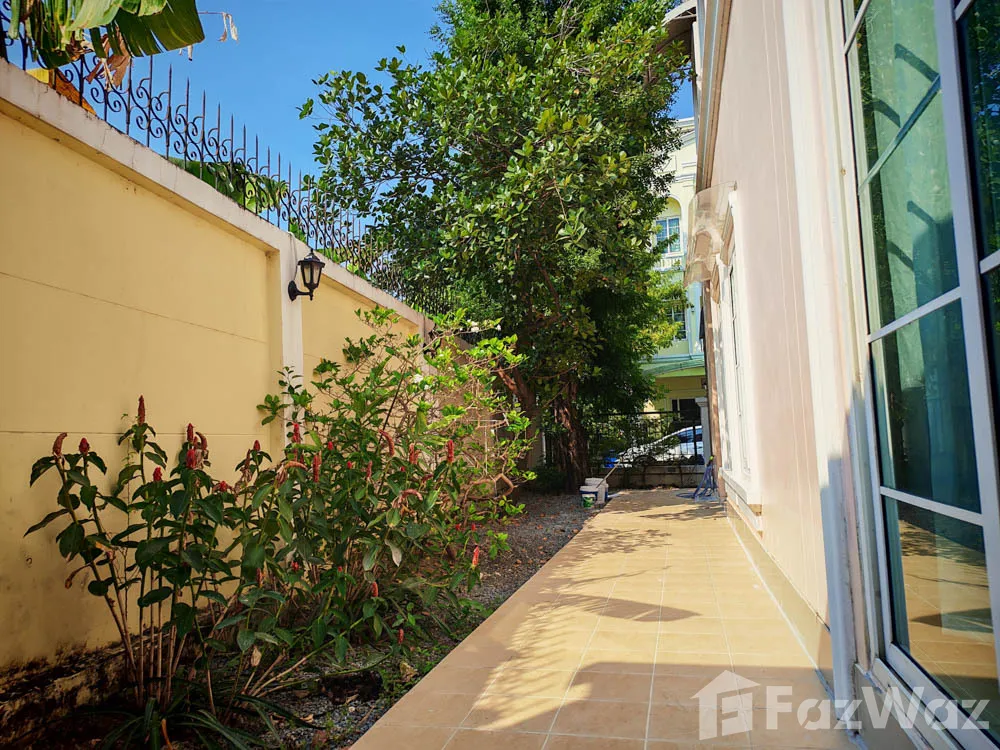 รูป ทาวน์เฮ้าส์ให้เช่า 4 ห้องนอน ในโครงการ เออร์เบิ้น สาทร 6145636 - รูปที่ 3/29