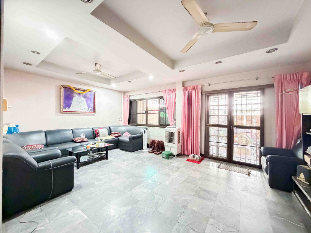 รูป ขาย ทาวน์โฮม 3 ชั้น ฐิติพร พัฒนาการ 29 ใกล้สนามบินสุวรรณภมิ 33 ตรว 3 ชั้น เหมาะออฟฟิศ - รูปที่ 3/12