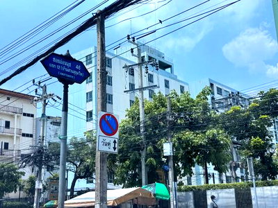 Houses for sale Bangkok : Single house for sale with land, Suan Luang District, Bangkok (On Nut