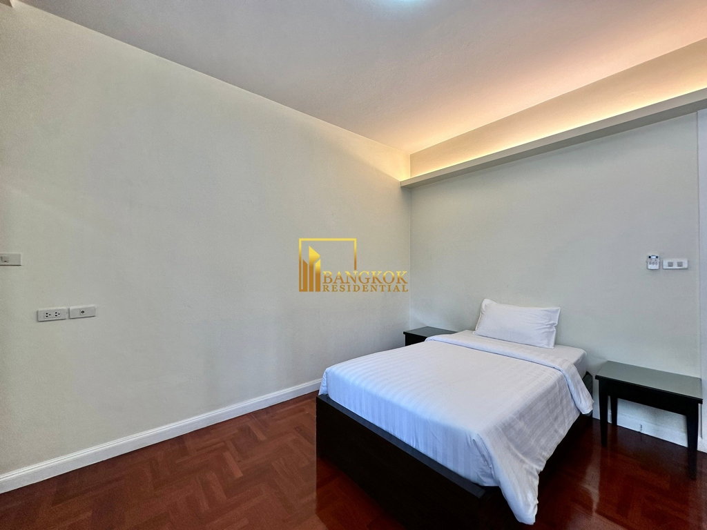 รูป Spacious 4 Bedroom Penthouse Apartment in Sukhumvit 7 - BR0669AP - รูปที่ 35/58
