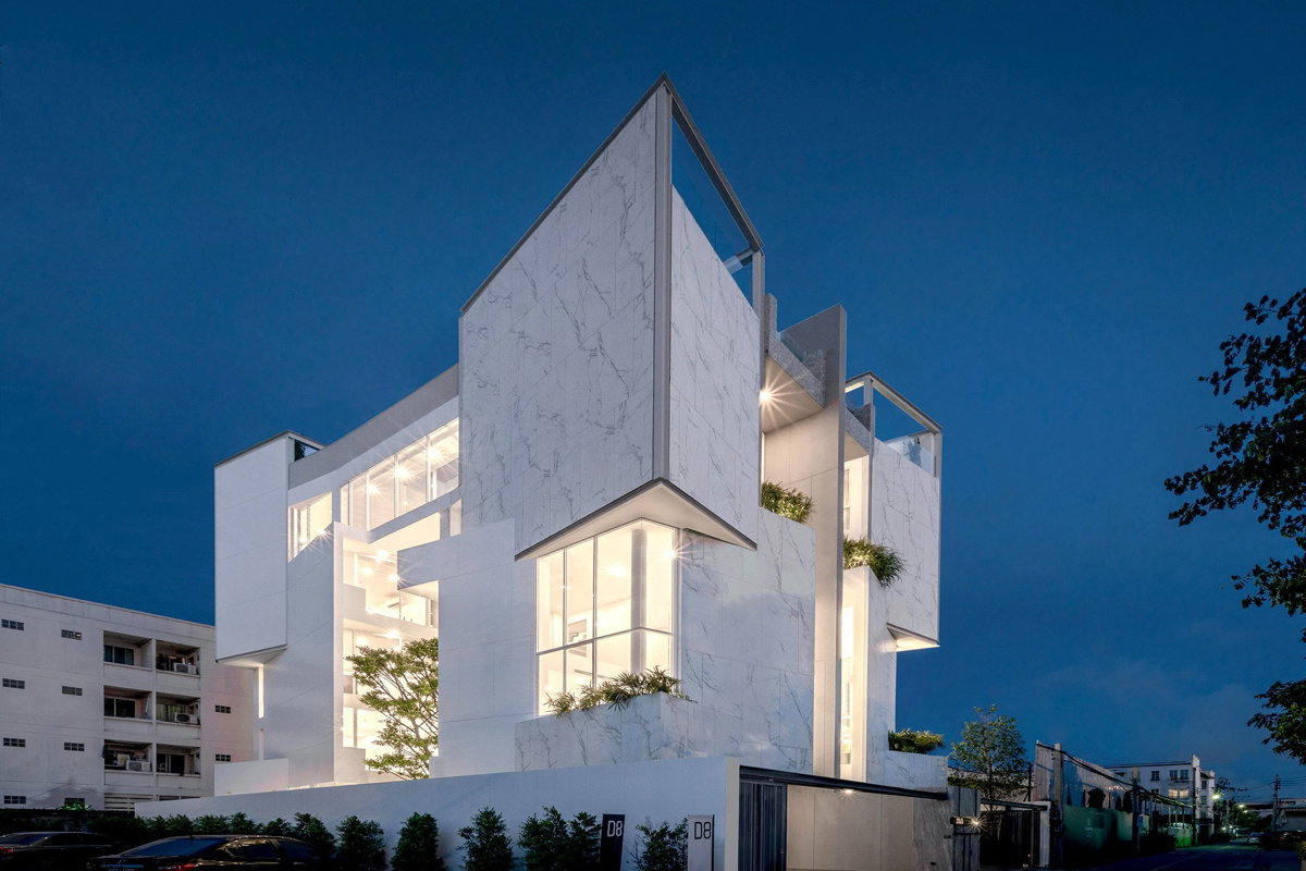 รูป D8 Ekkamai - Ramintra (เลียบด่วน) | SUPER LUXURY HOME OFFICE 6 ชั้น พร้อมสระว่ายน้ำส่วนตัว - รูปที่ 17/17